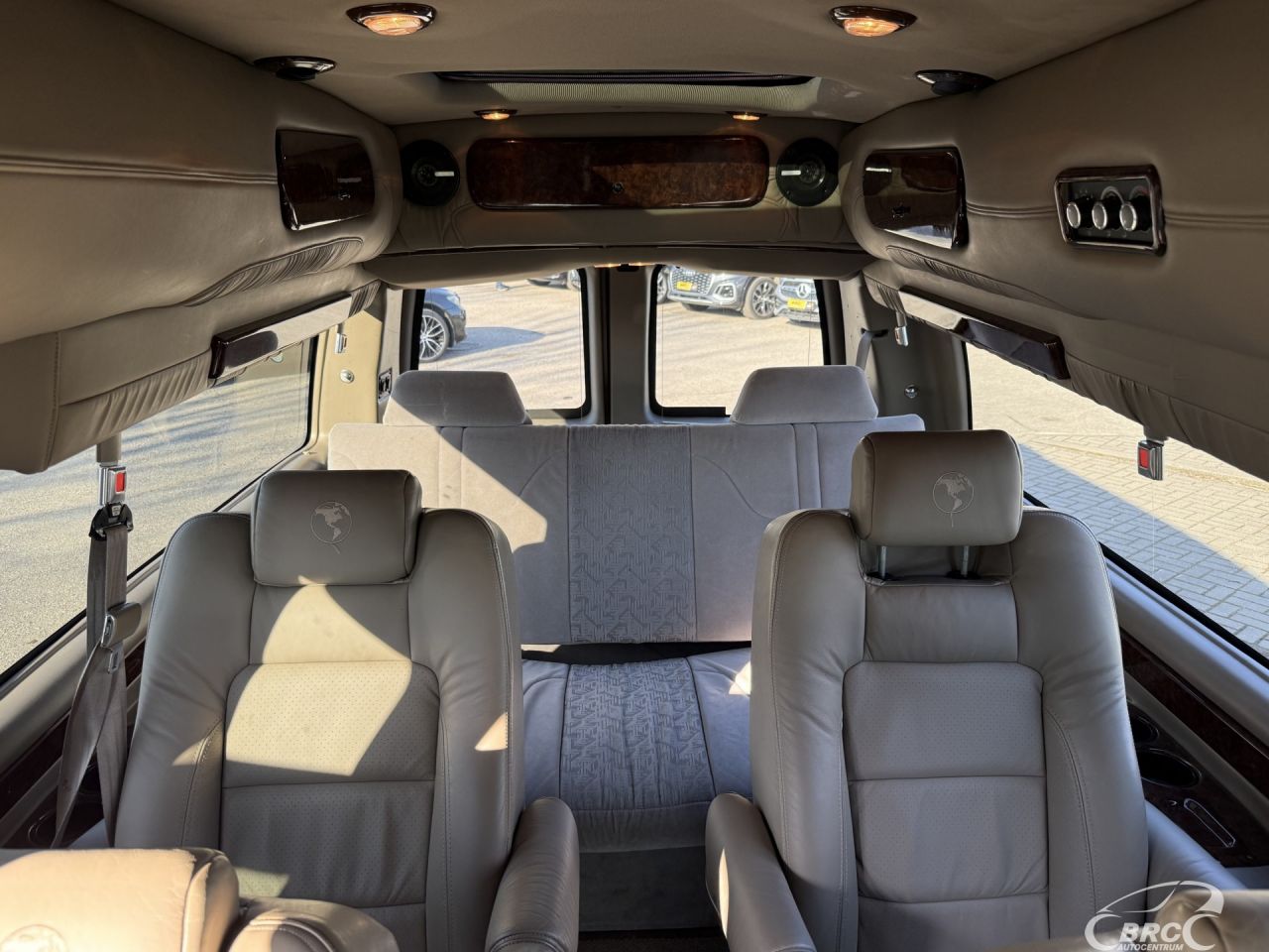 GMC Savana | 18
