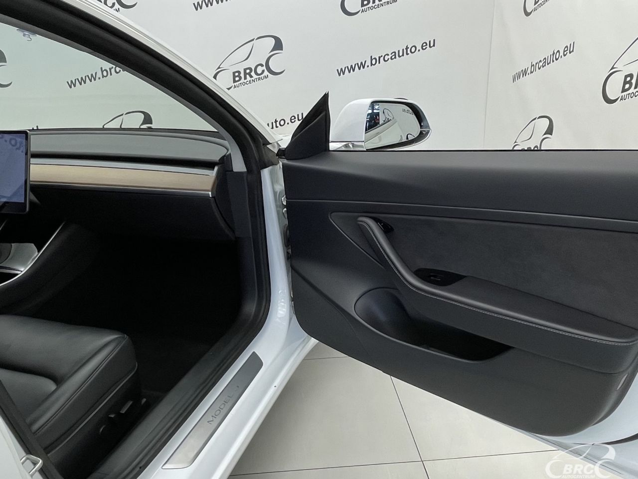 Tesla Model 3 | 7