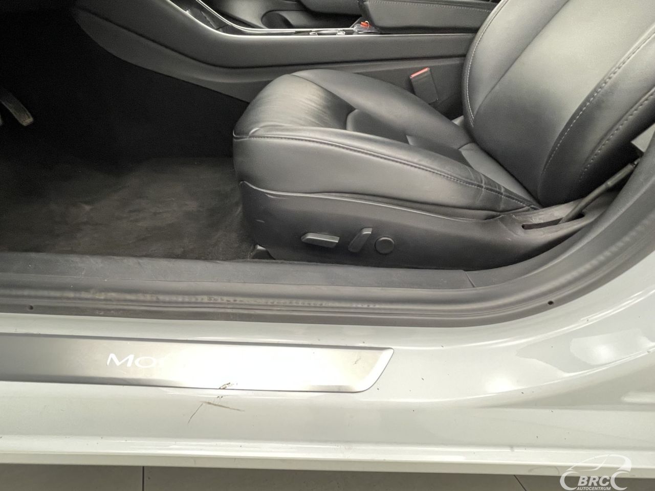 Tesla Model 3 | 17