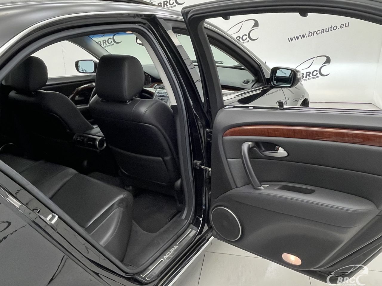 Acura RL | 11