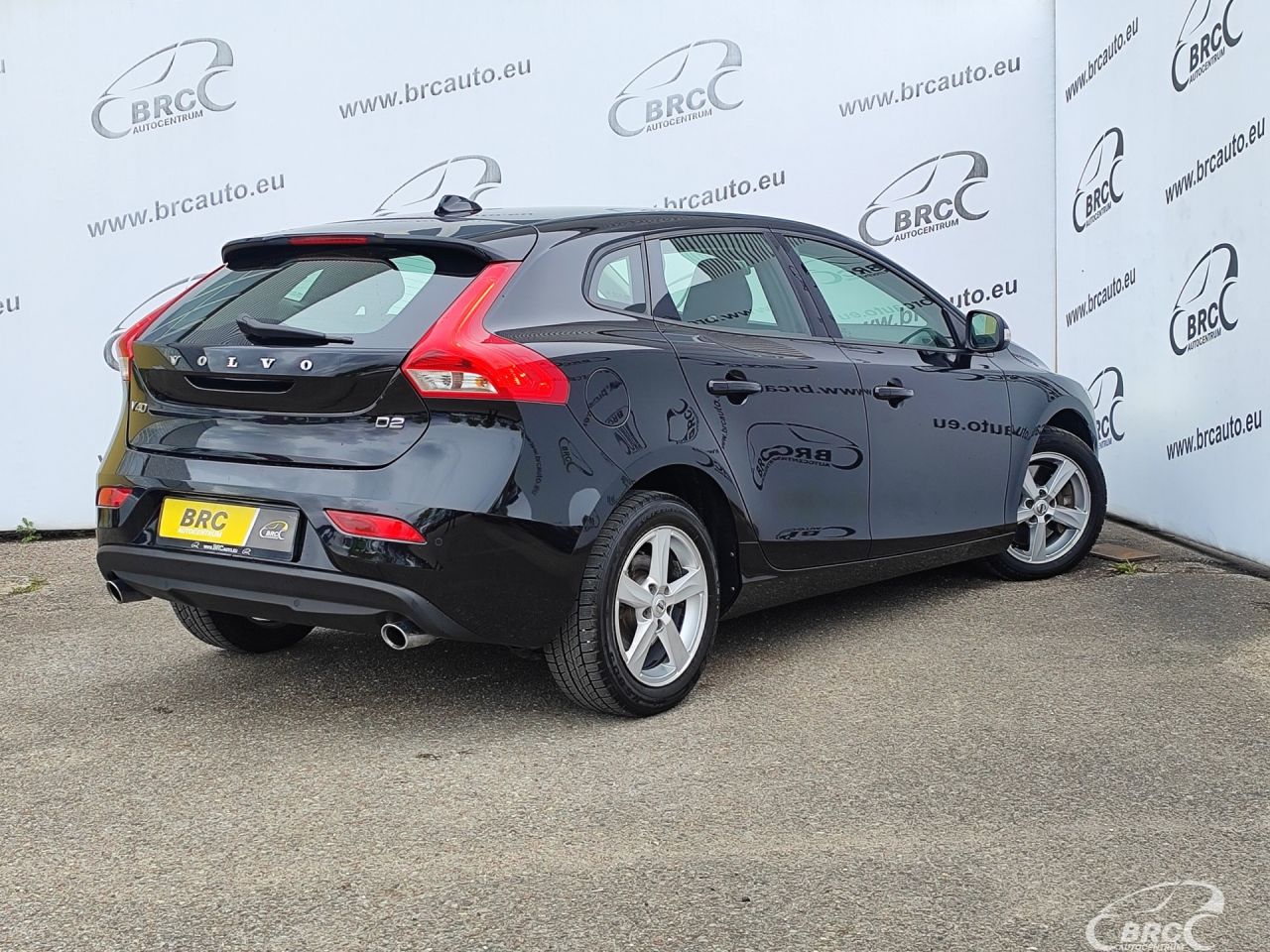 Volvo V40