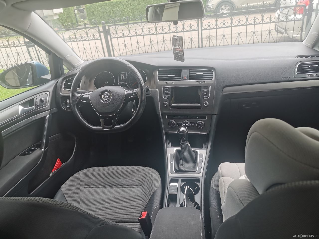 Volkswagen Golf | 5