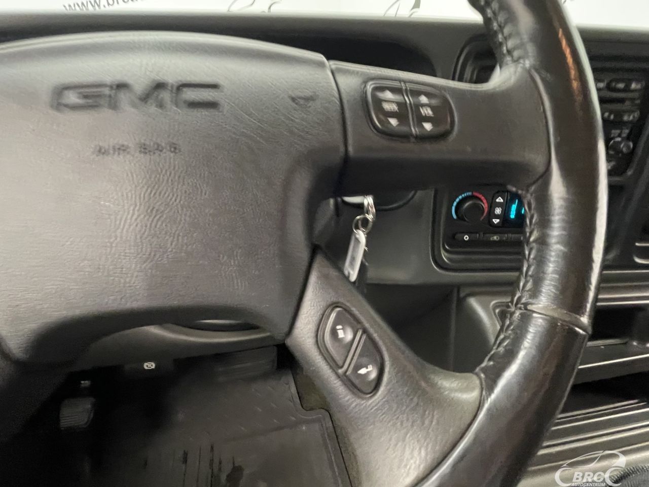 GMC Sierra | 25