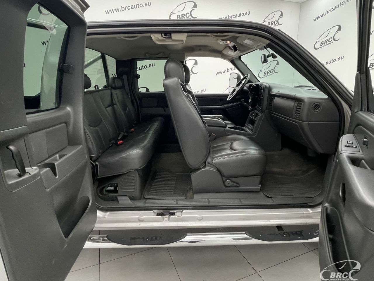 GMC Sierra | 10