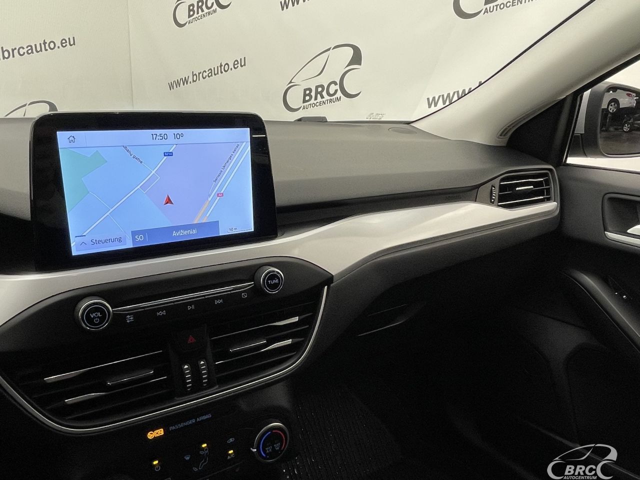 Ford Focus | 25
