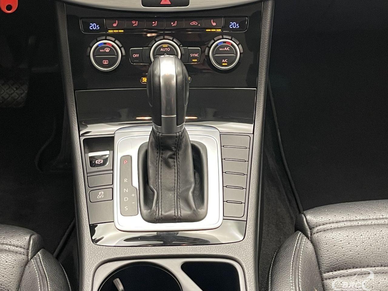 Volkswagen Passat | 16