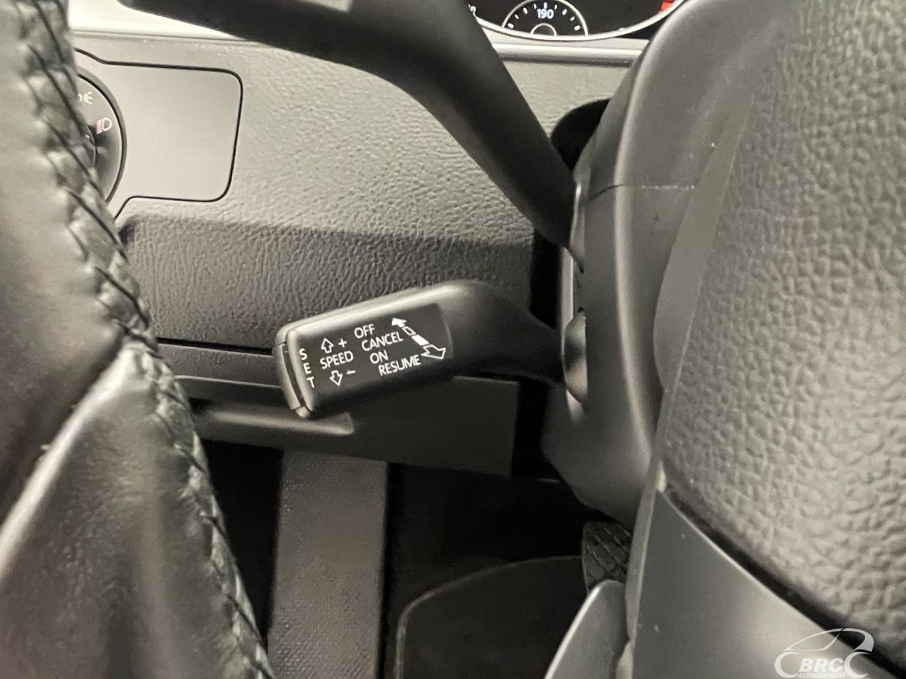 Volkswagen Passat | 42