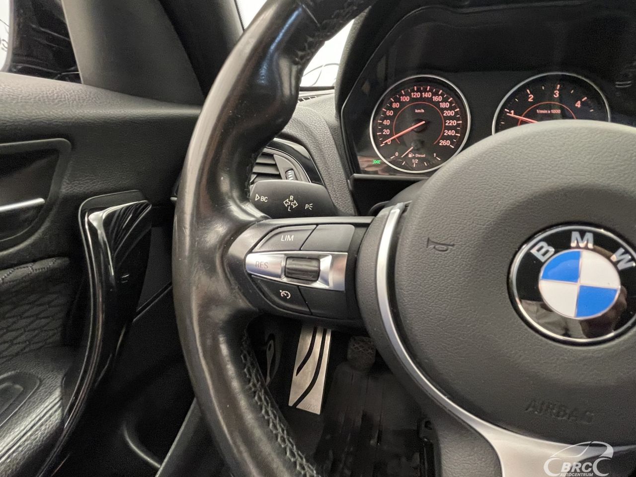 BMW 120 | 30