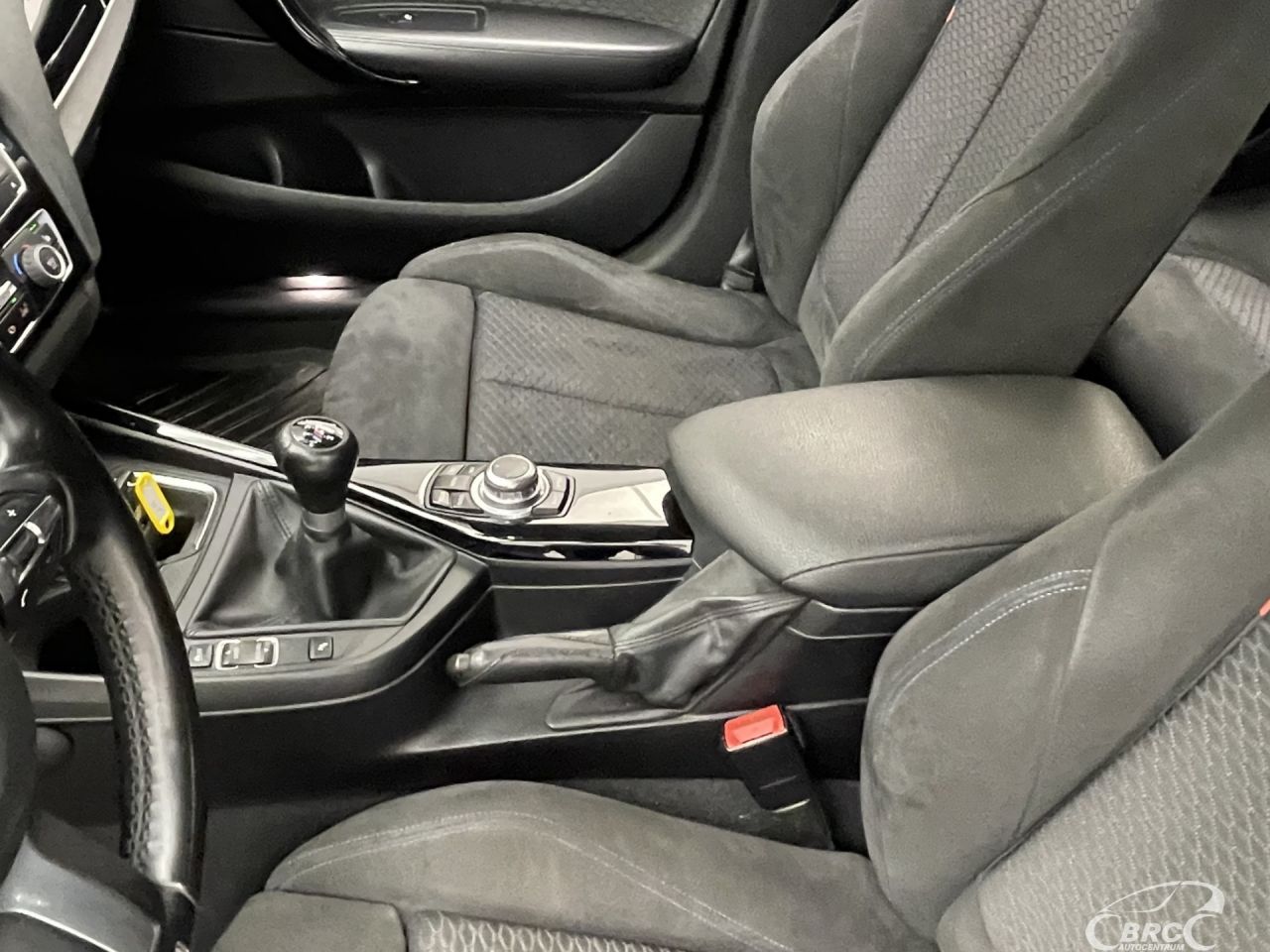 BMW 120 | 23
