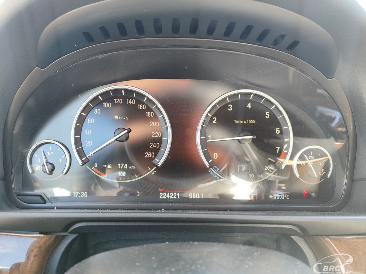 BMW 528 | 27