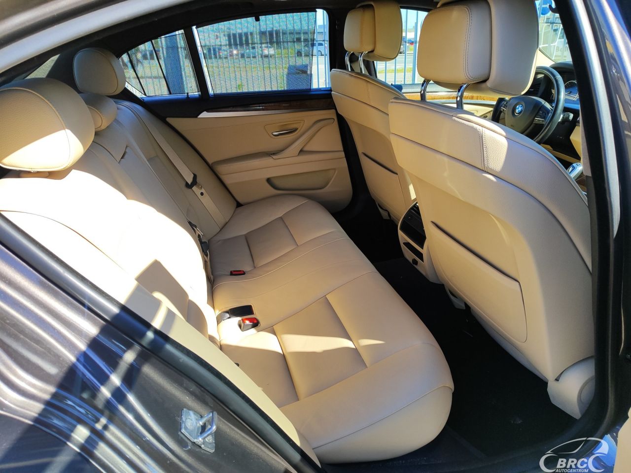BMW 528 | 8