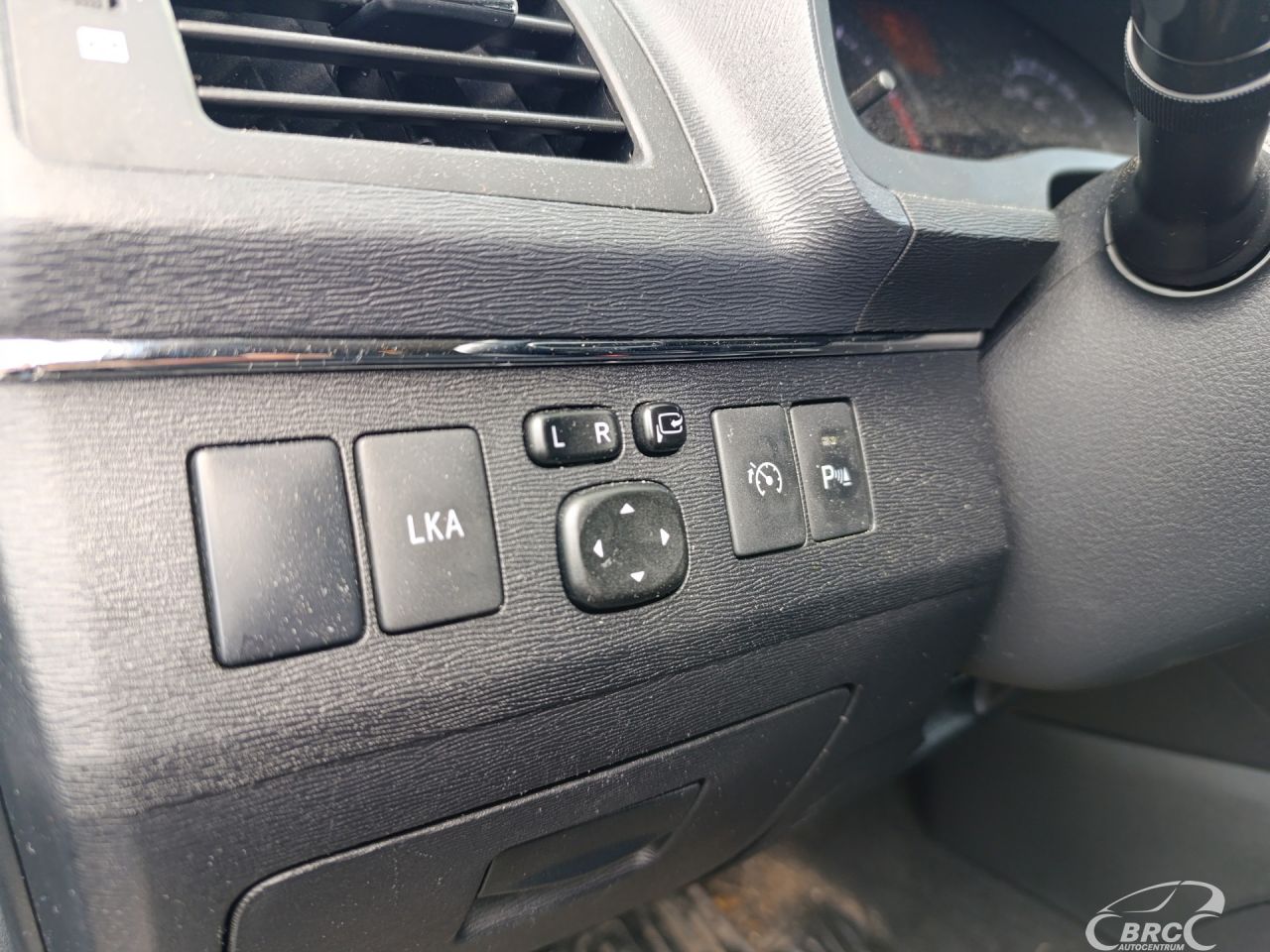 Toyota Avensis | 11