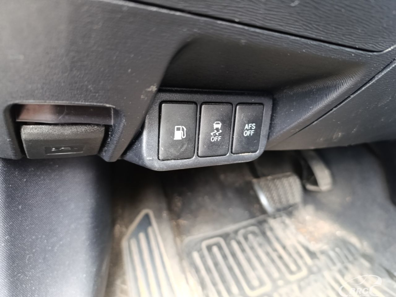Toyota Avensis | 10