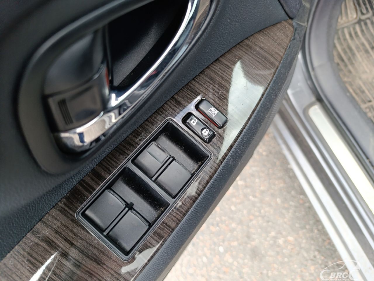 Toyota Avensis | 9