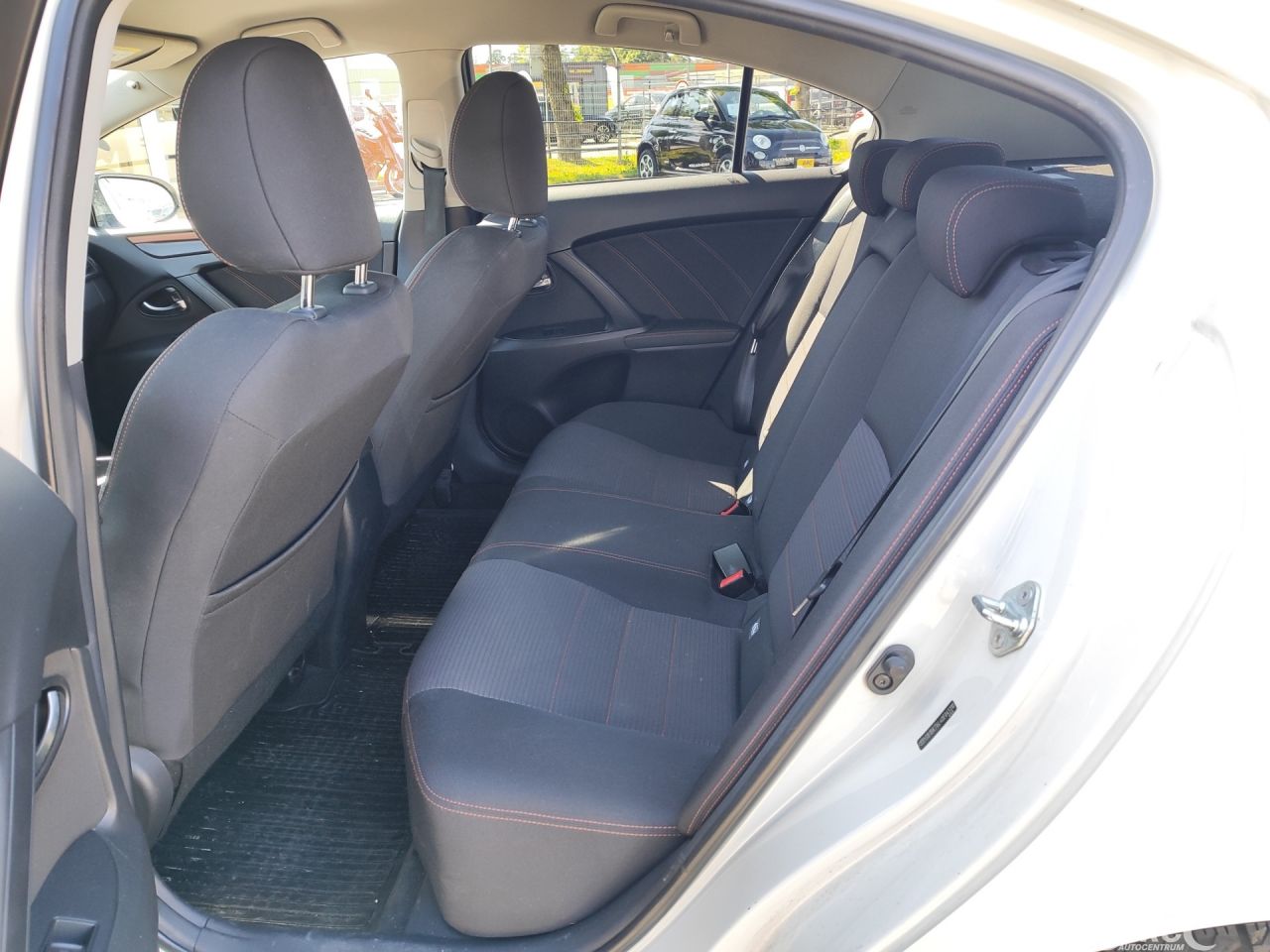 Toyota Avensis | 10