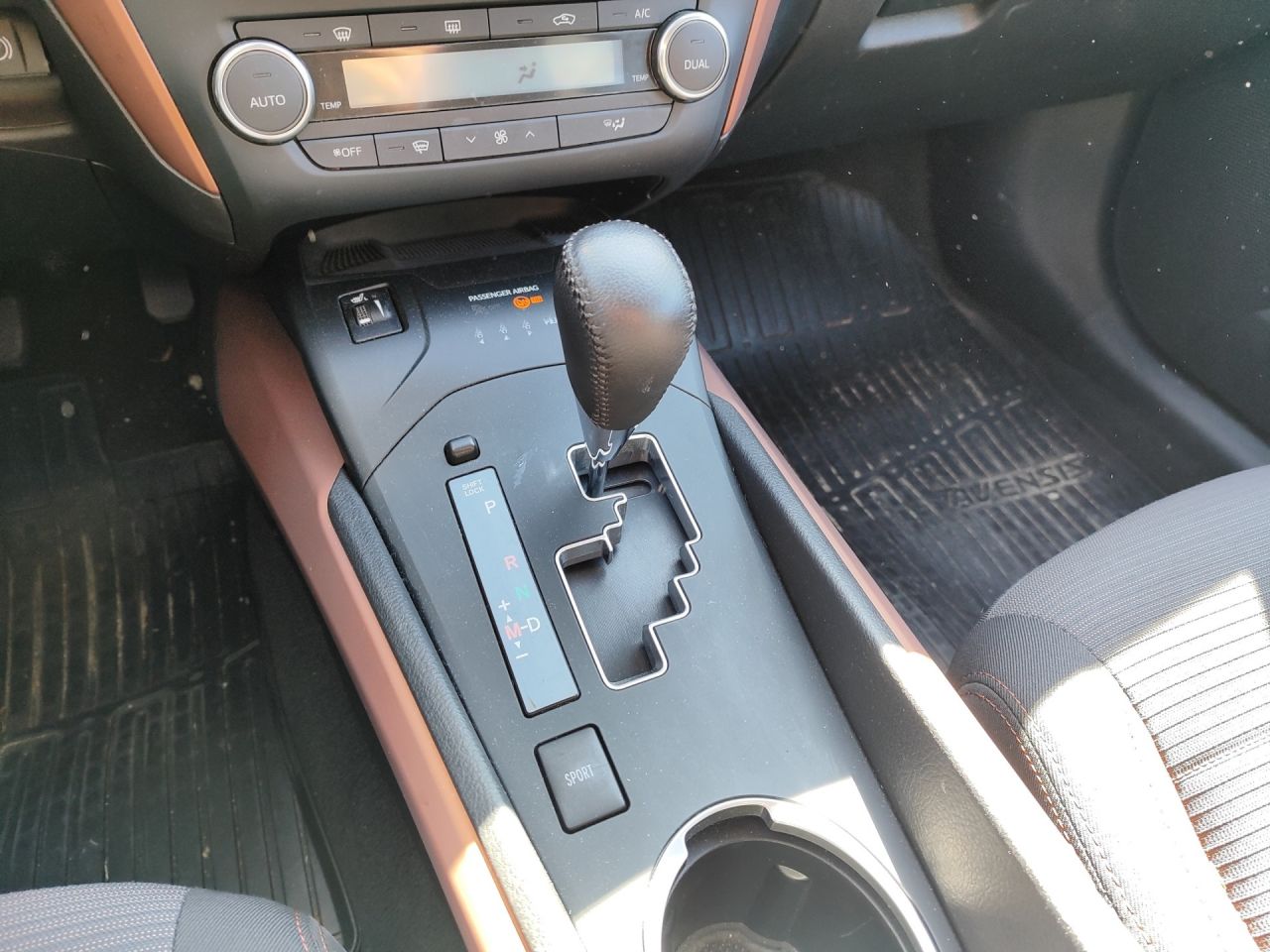 Toyota Avensis | 20