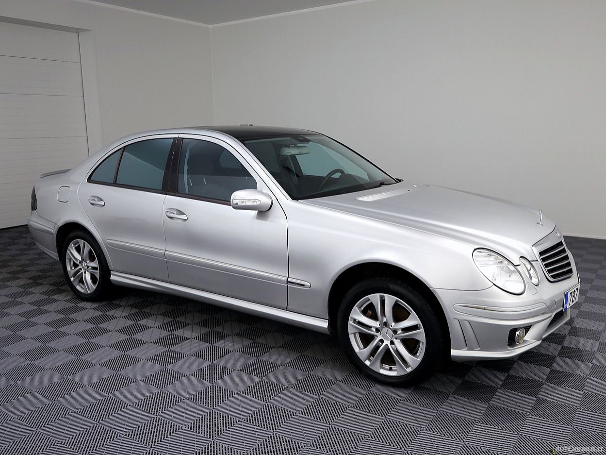 Mercedes-Benz E220