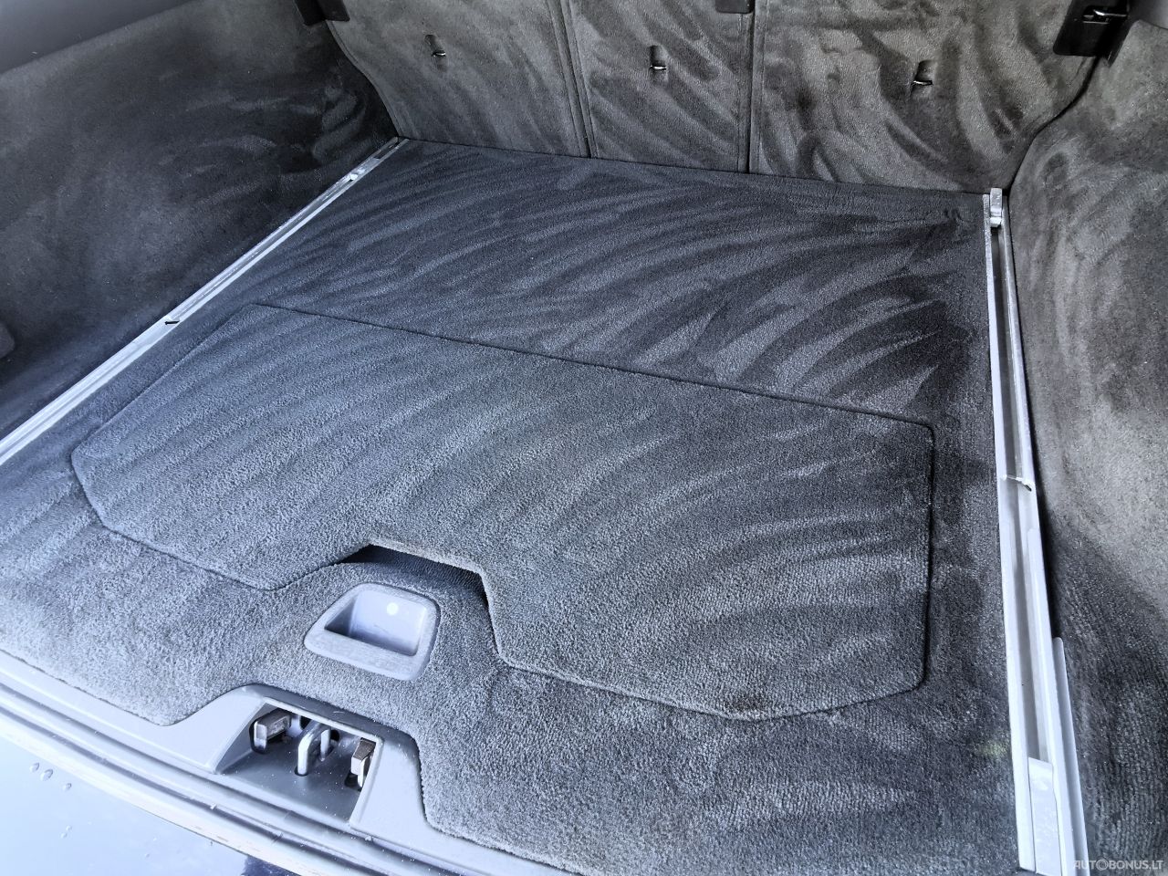 Volvo V70 | 10