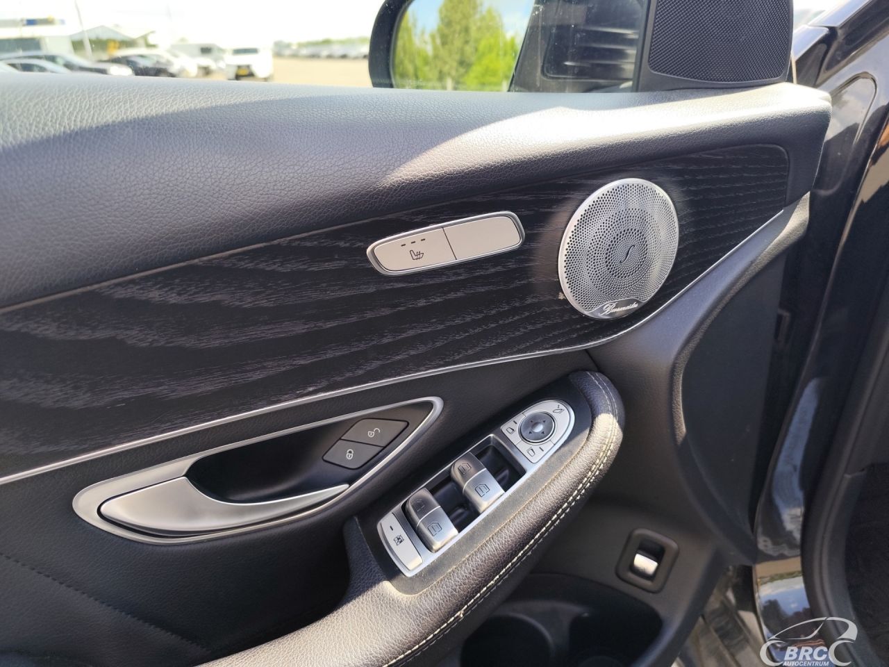 Mercedes-Benz GLC350 | 11