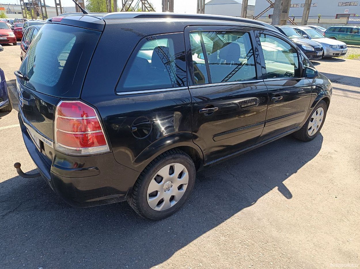Opel Zafira | 2