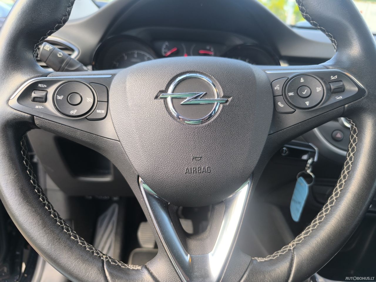 Opel Crossland X | 10