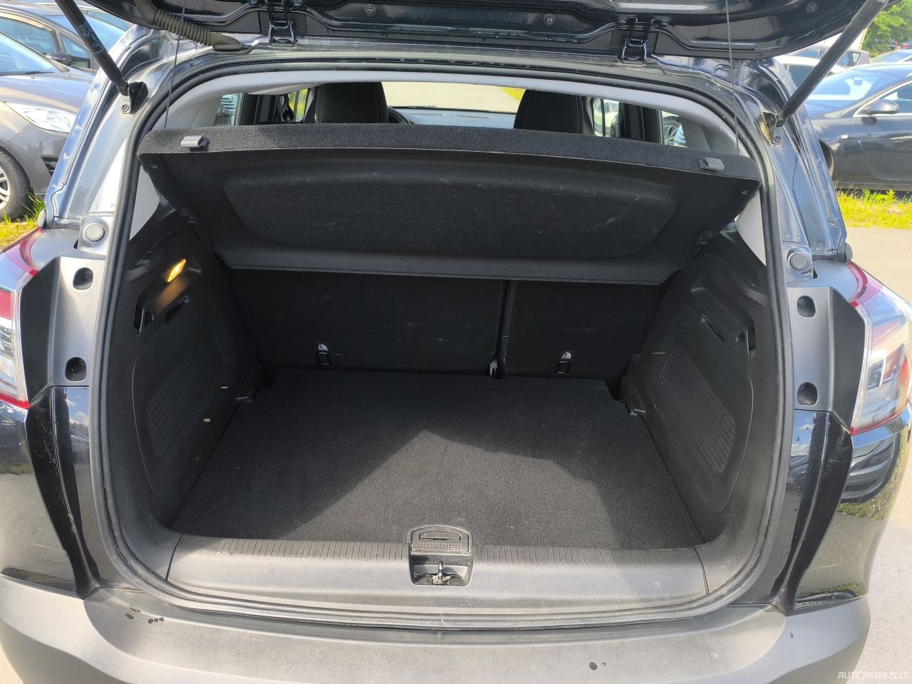 Opel Crossland X | 13