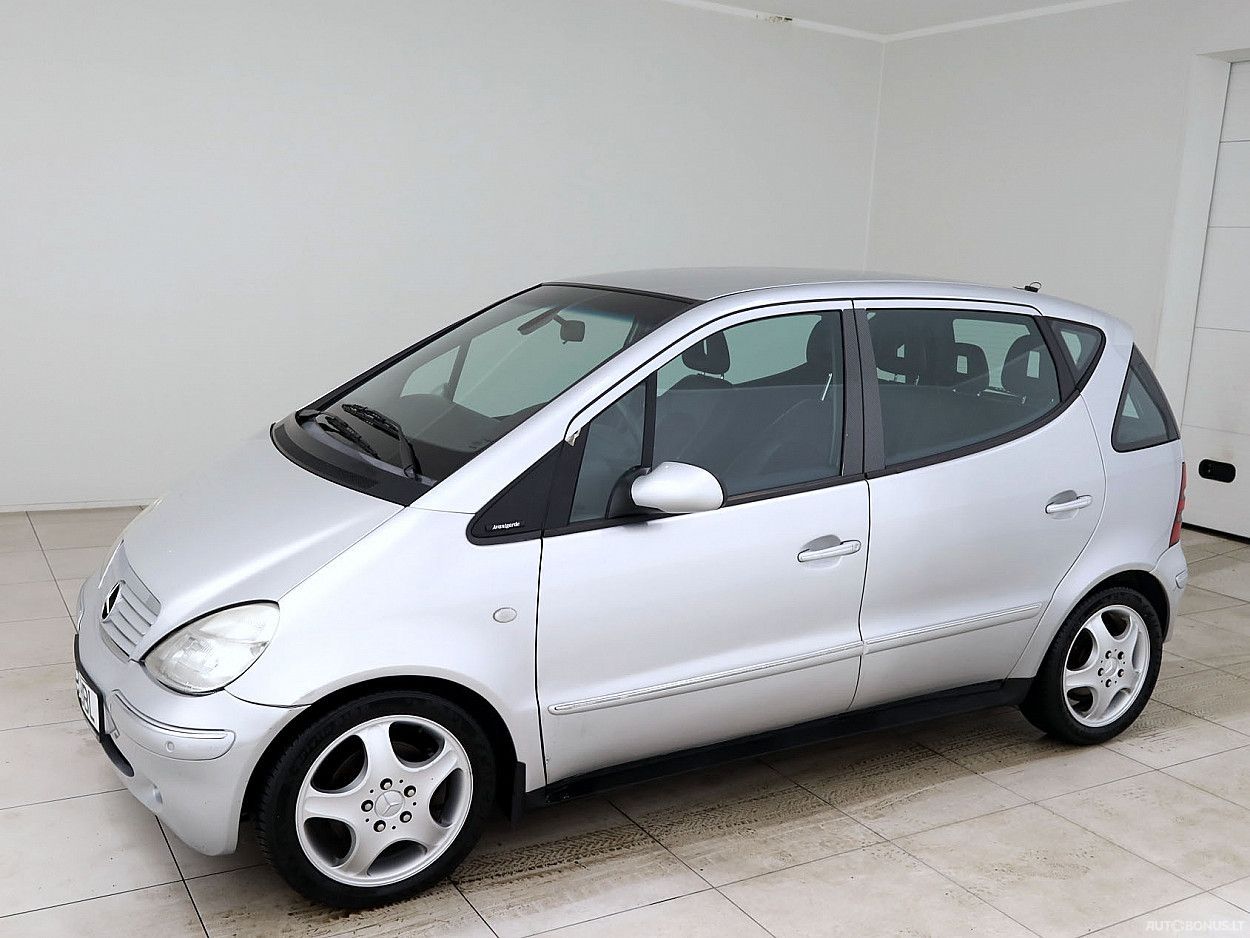Mercedes-Benz A190 | 1