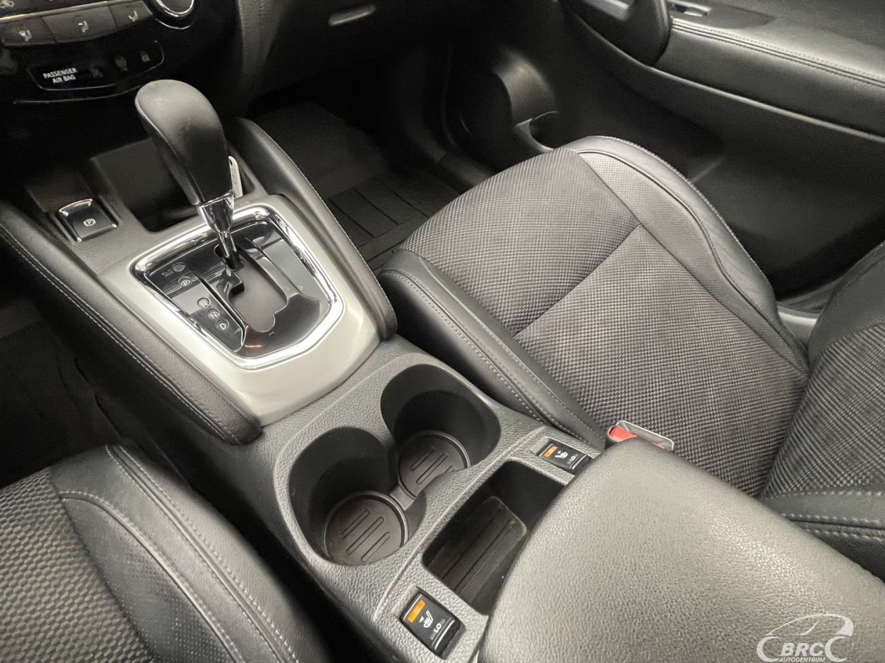Nissan Qashqai | 25
