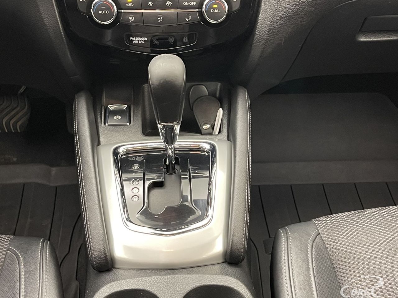 Nissan Qashqai | 15