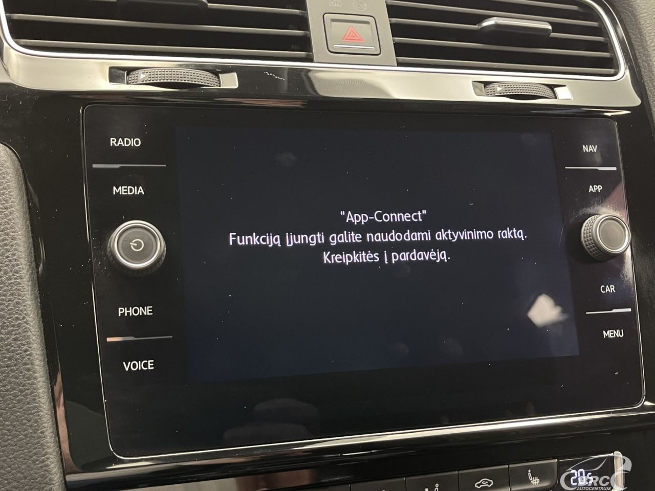 Volkswagen Golf | 30