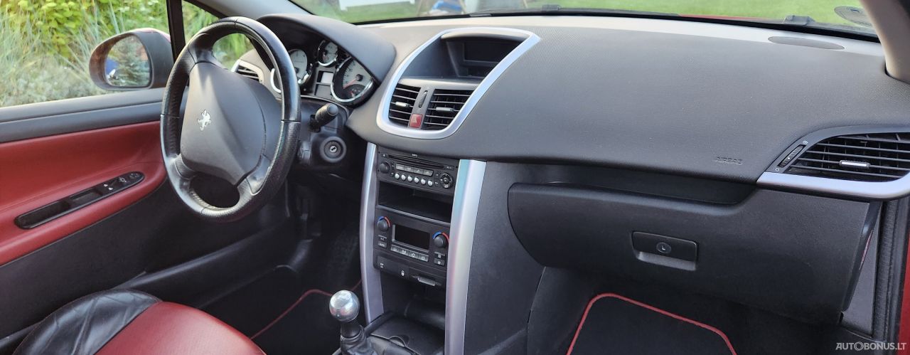 Peugeot 207 | 12