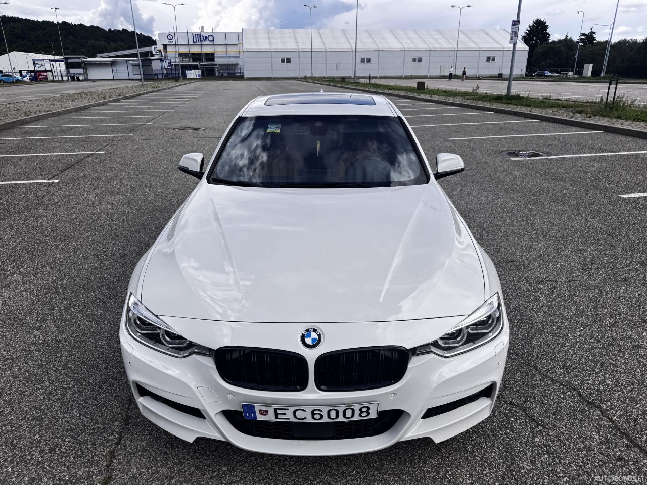 BMW 330 | 1