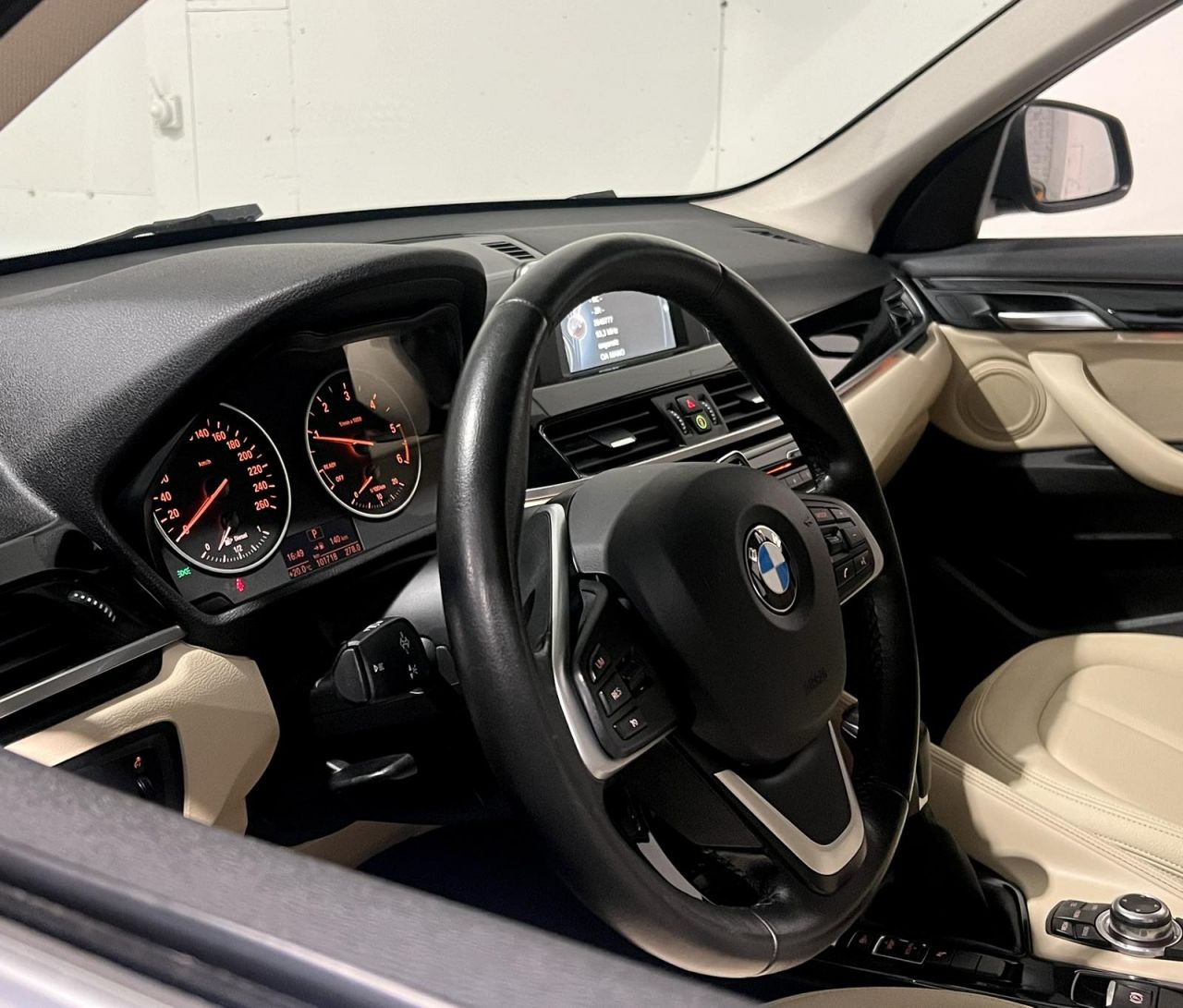 BMW X1 | 6
