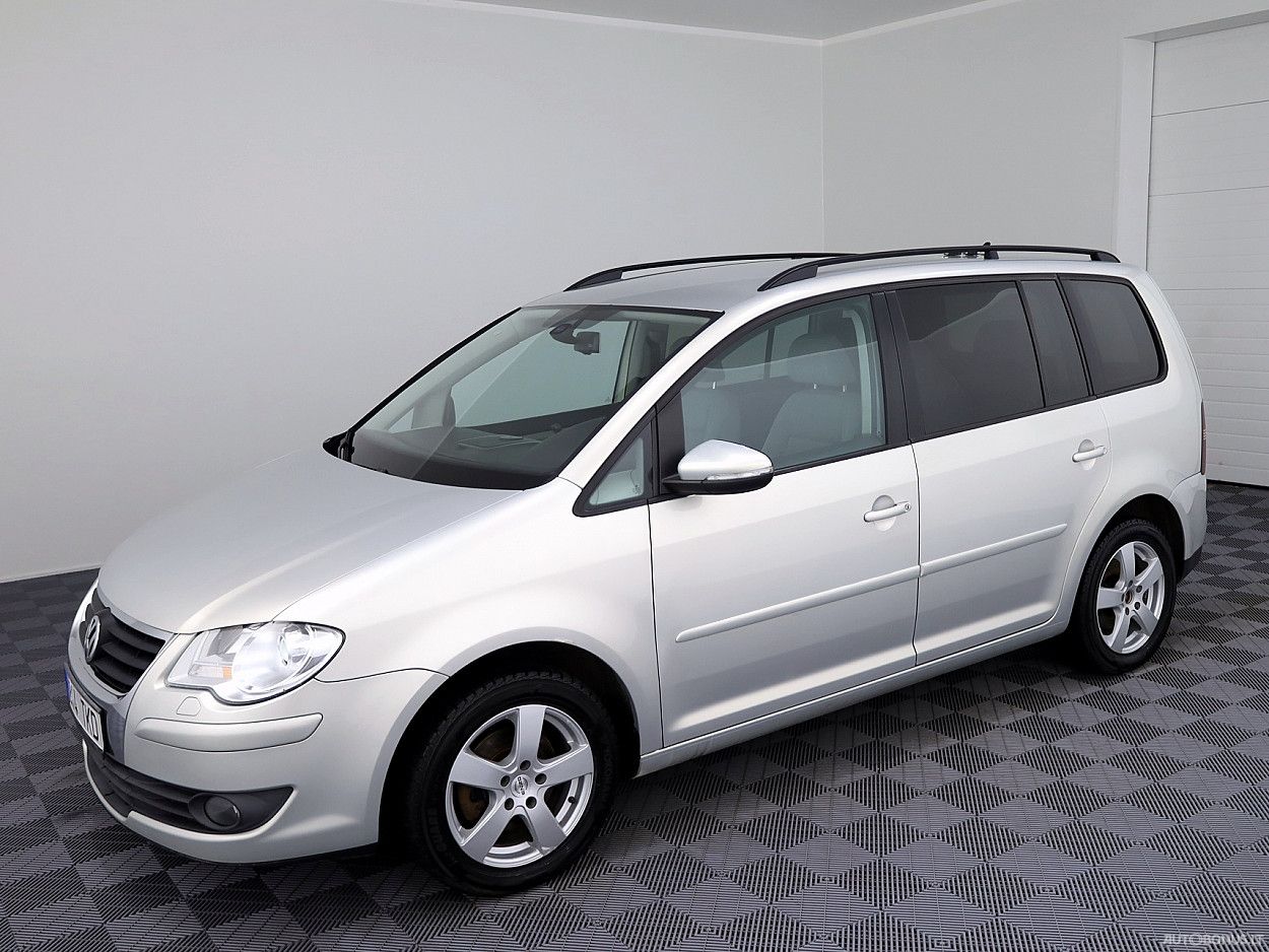 Volkswagen Touran | 1