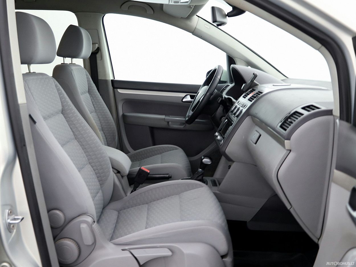Volkswagen Touran | 5