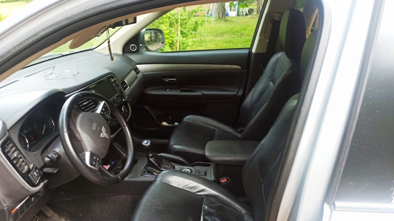 Mitsubishi Outlander | 5