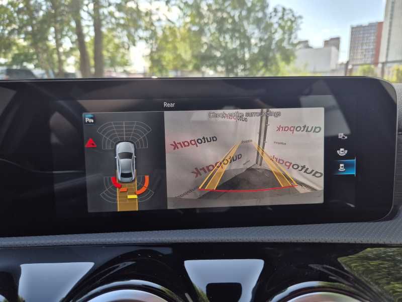 Mercedes-Benz A200 | 13