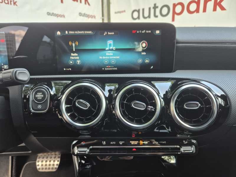 Mercedes-Benz A200 | 12