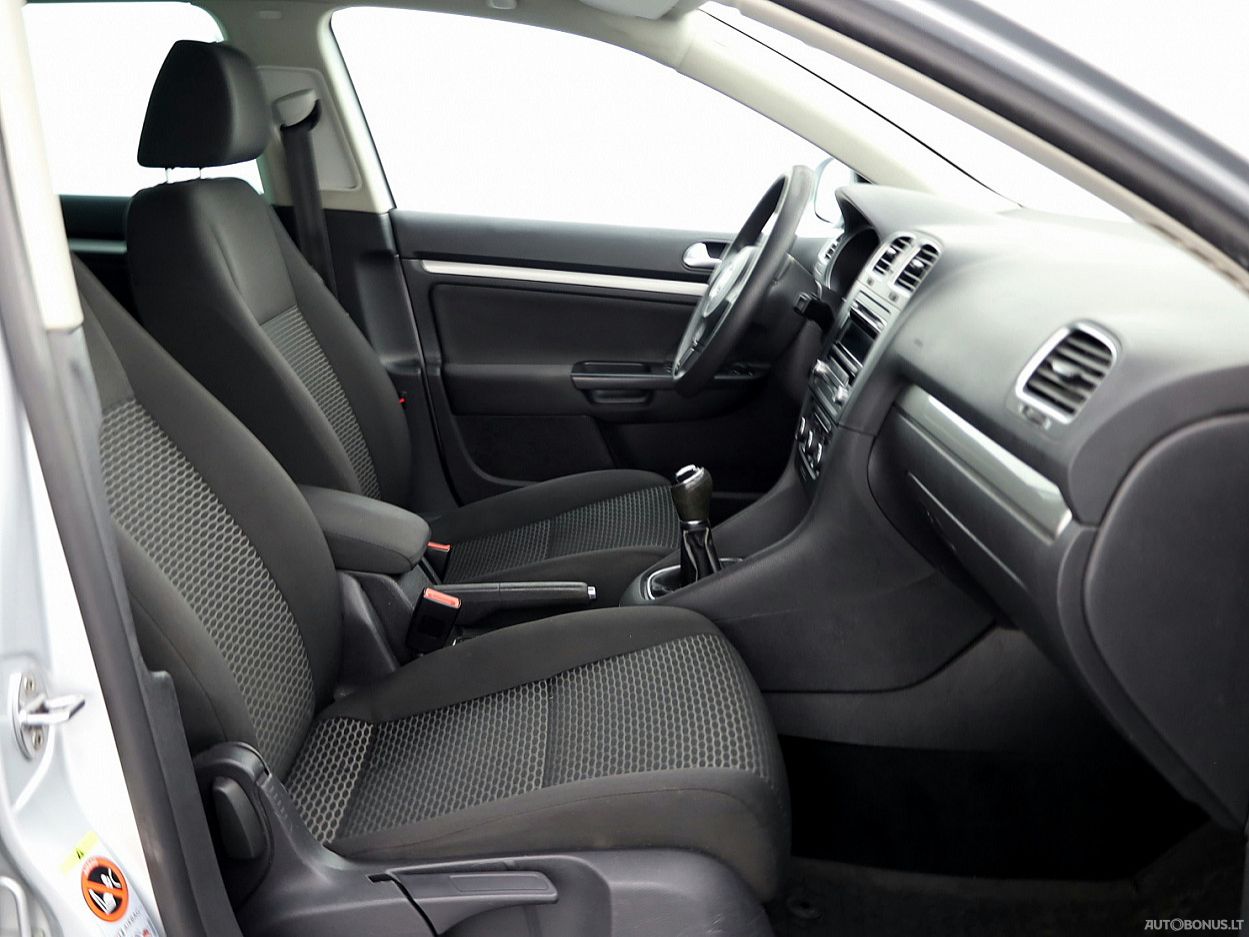 Volkswagen Golf | 5
