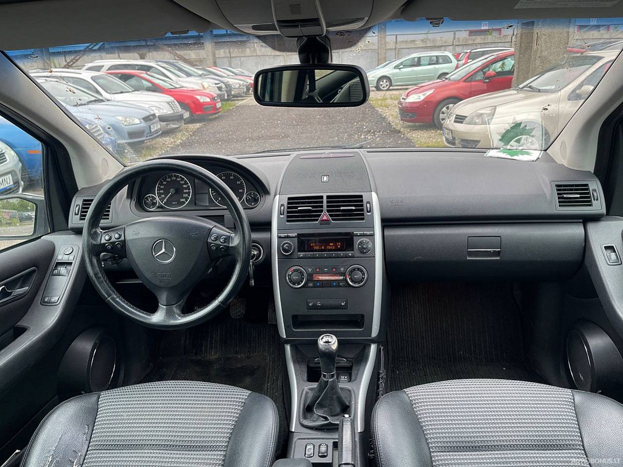 Mercedes-Benz A200 | 4