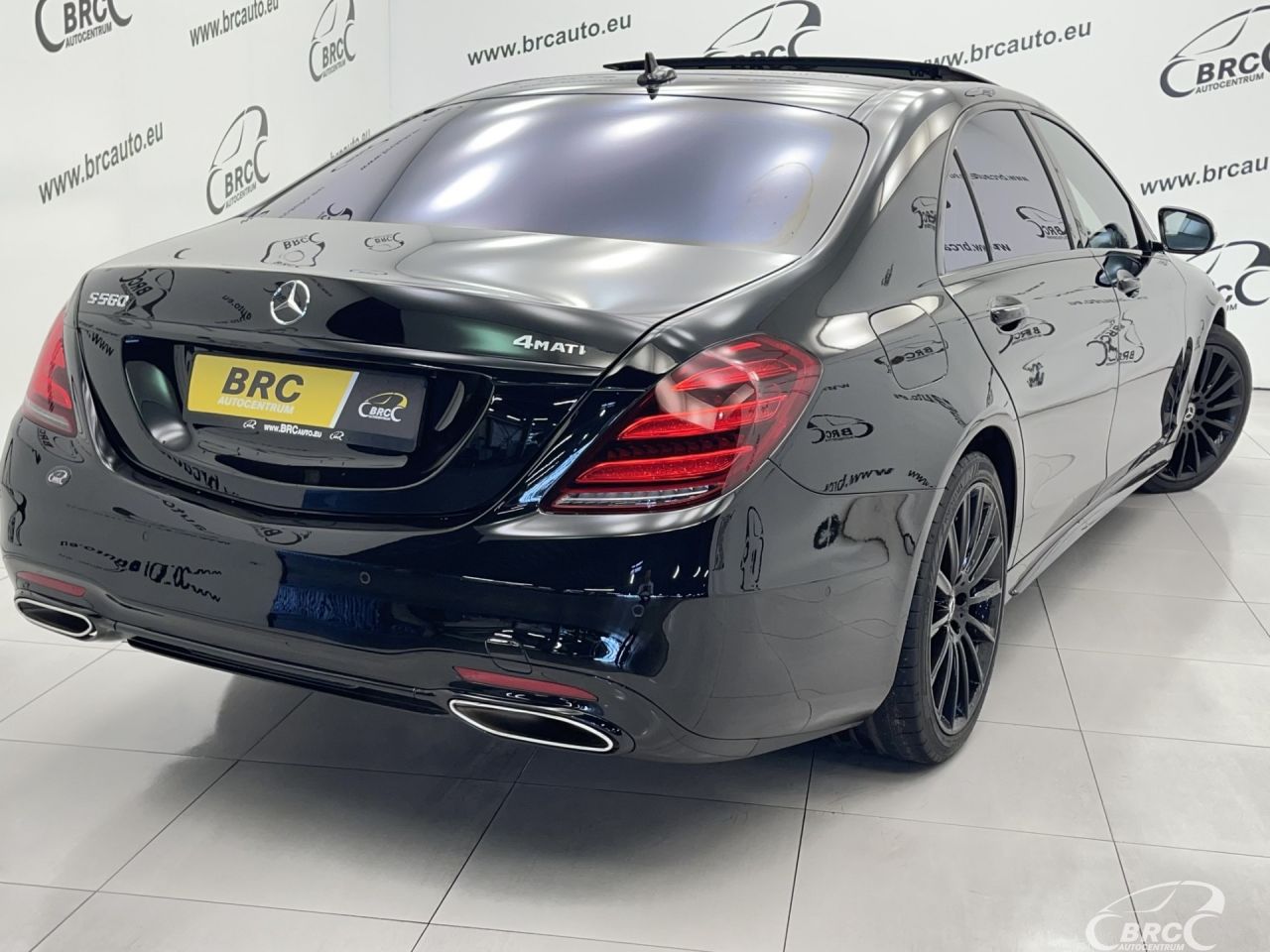 Mercedes-Benz S560 | 53