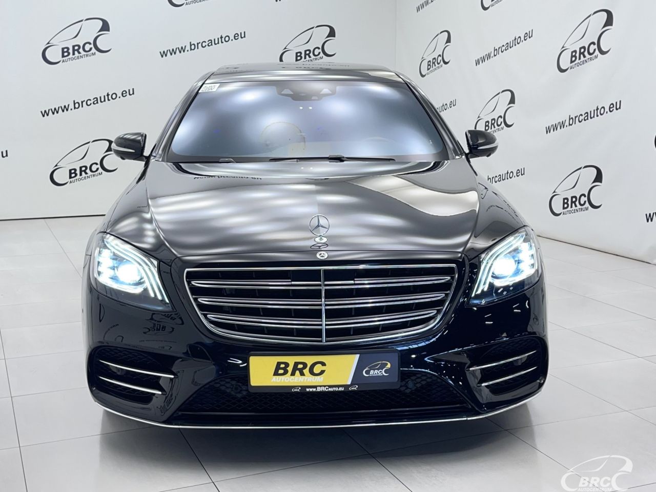 Mercedes-Benz S560 | 54