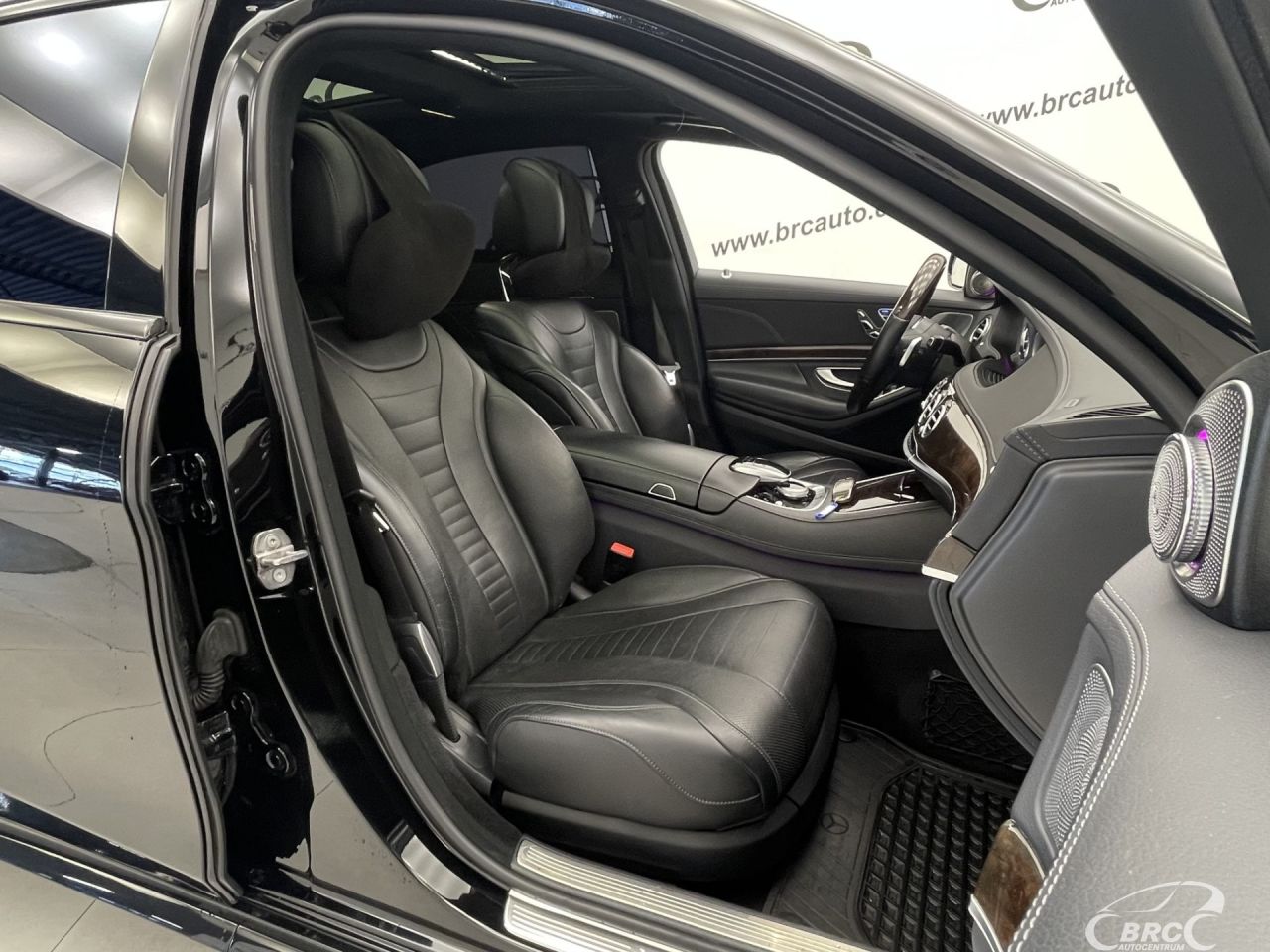Mercedes-Benz S560 | 6