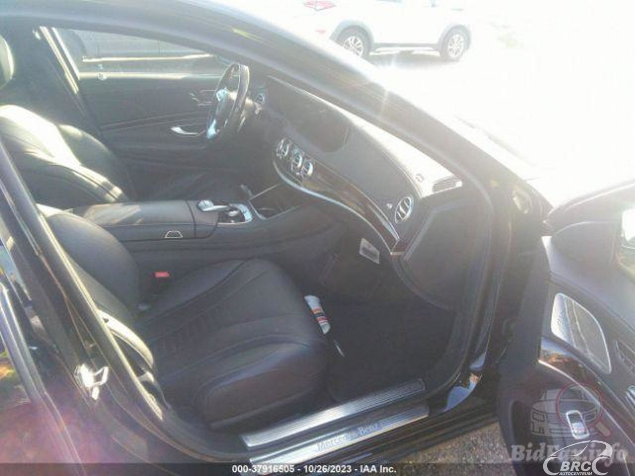 Mercedes-Benz S560 | 61