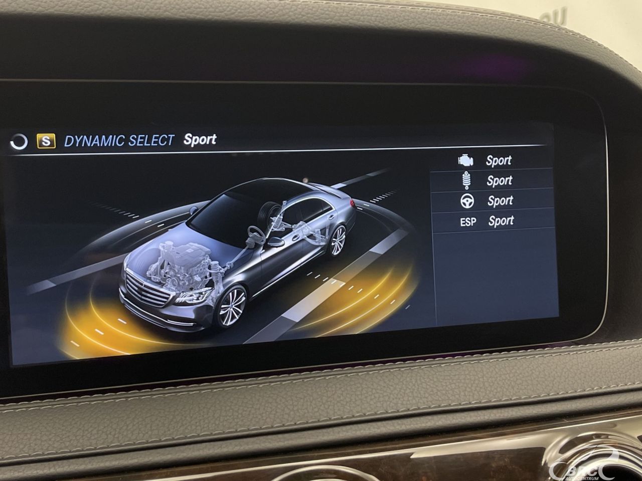 Mercedes-Benz S560 | 45