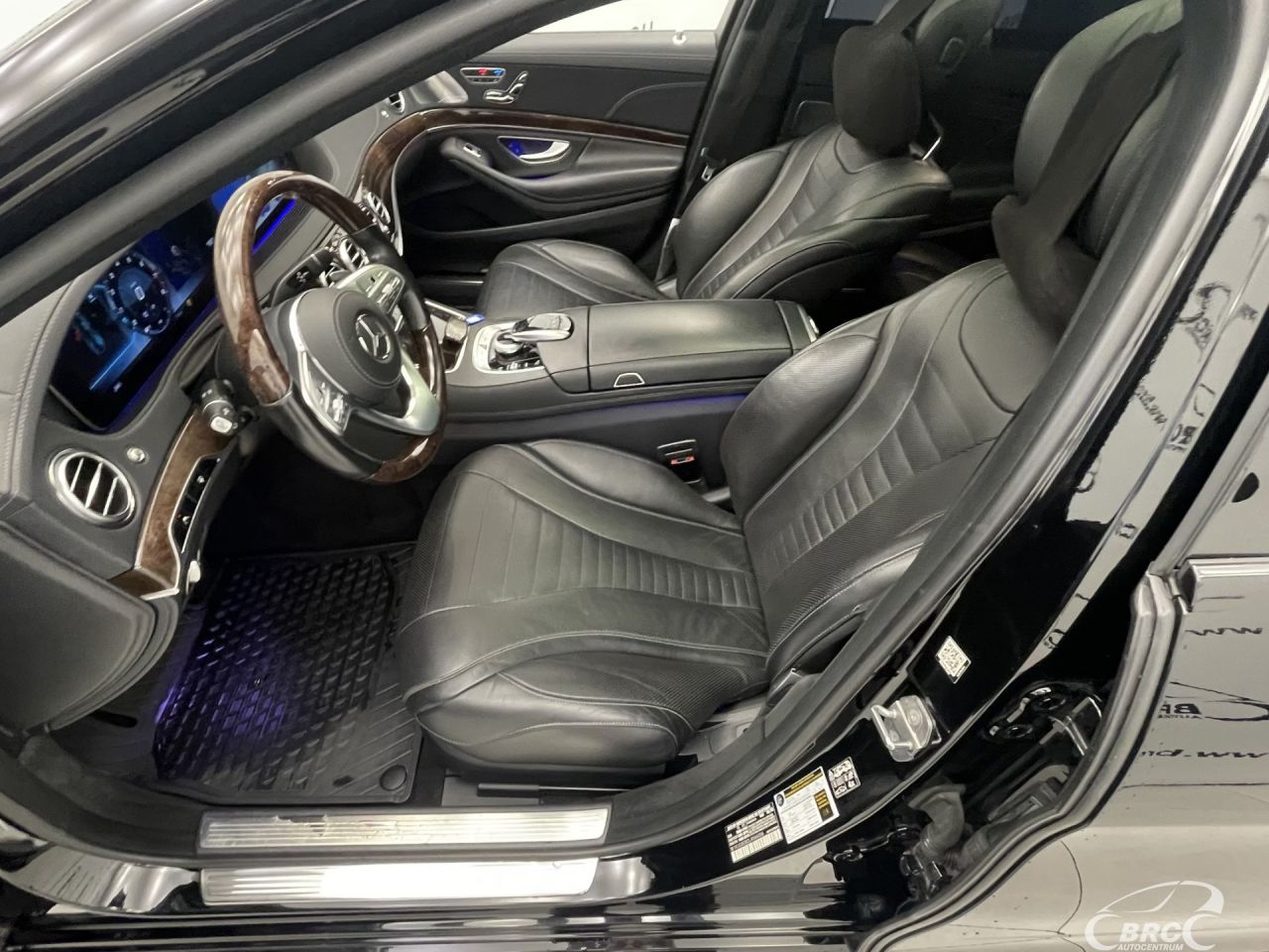 Mercedes-Benz S560 | 21