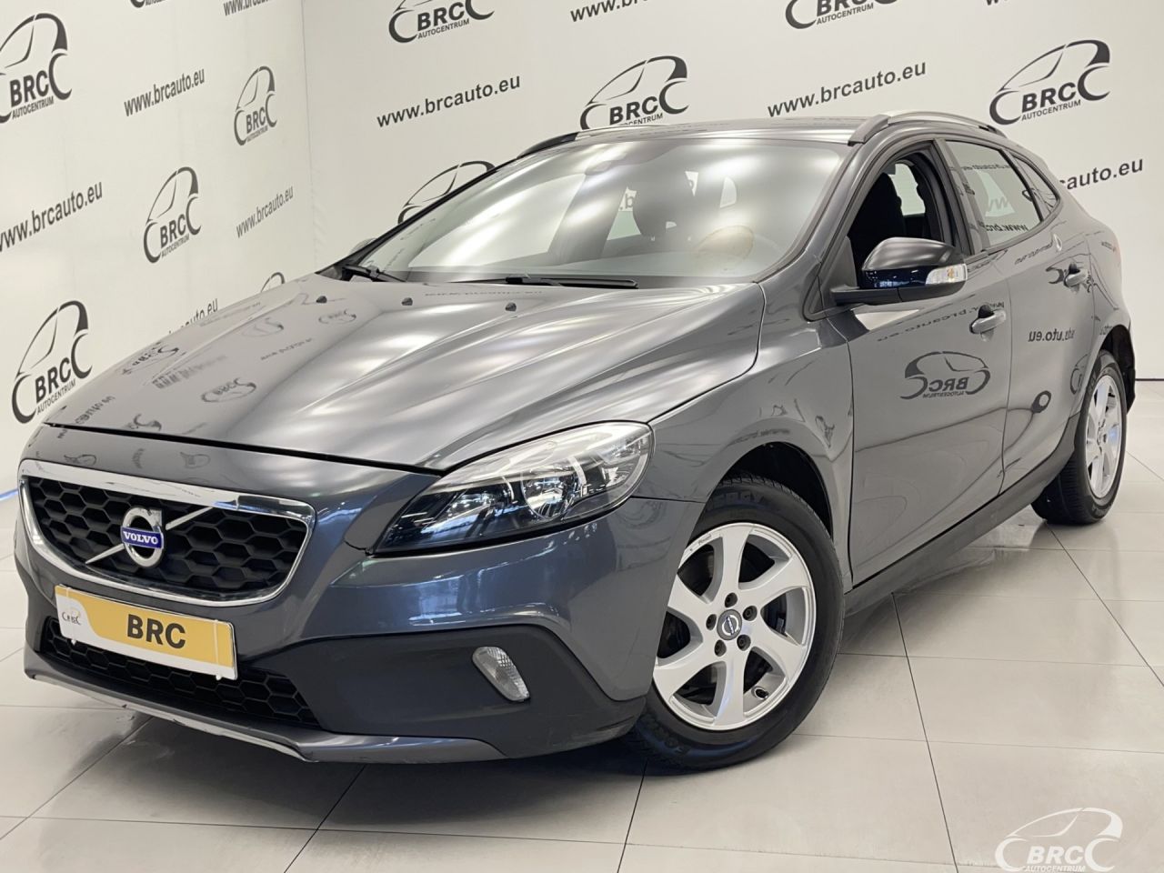 Volvo V40 | 46
