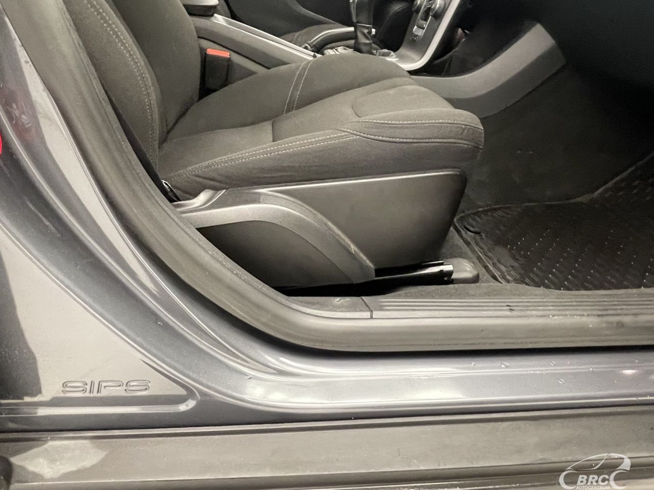 Volvo V40 | 5