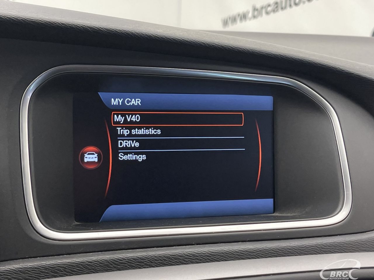 Volvo V40 | 35