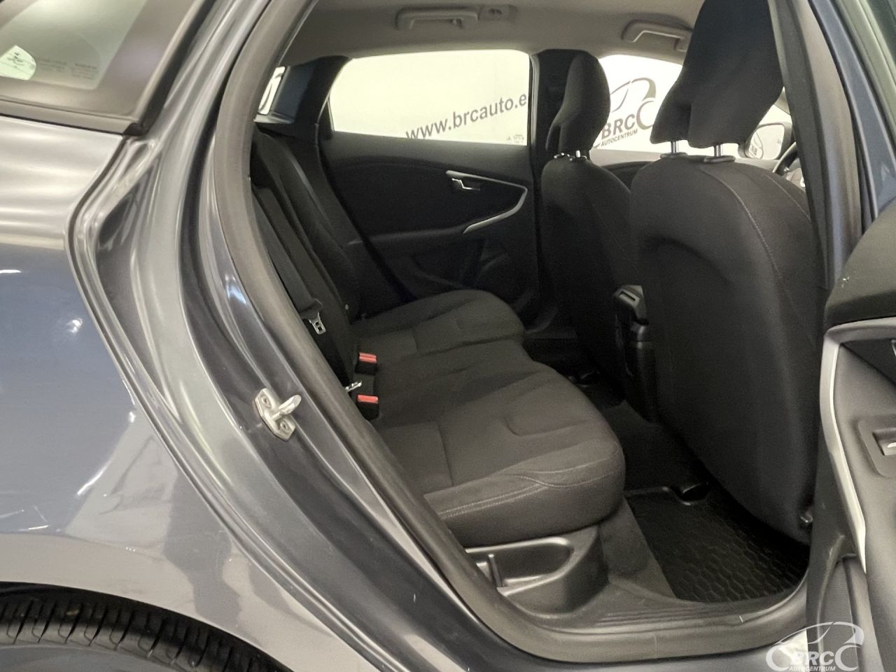 Volvo V40 | 8